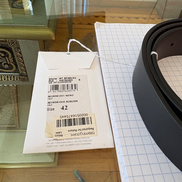 Salvatore Ferragamo Men’s Gancini Reversible Leather Belt Size 42 - Picture 3 of 3